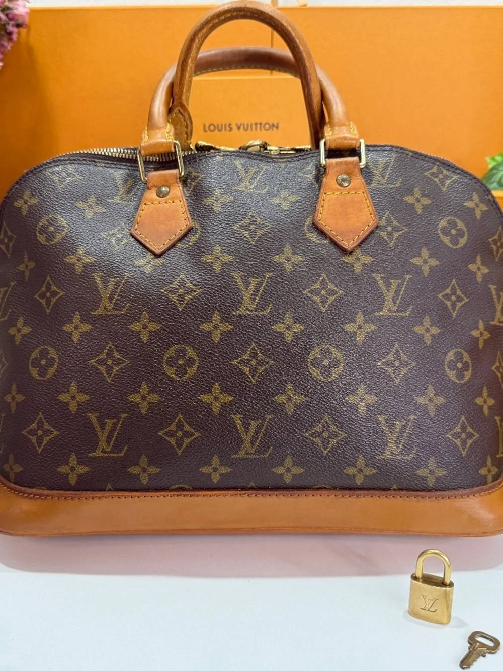 ECLECTIC LOUIS VUITTON MONOGRAM ALMA TOTE! - Picture 10 of 17